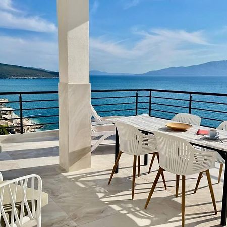 Viola Sea View Penthouse Apartment Sarande Bagian luar foto
