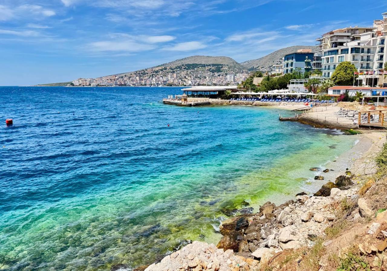Viola Sea View Penthouse Apartment Sarande Bagian luar foto