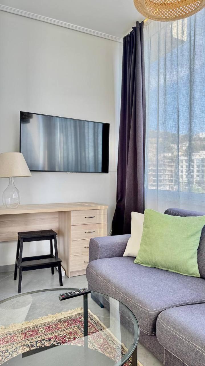 Viola Sea View Penthouse Apartment Sarande Bagian luar foto